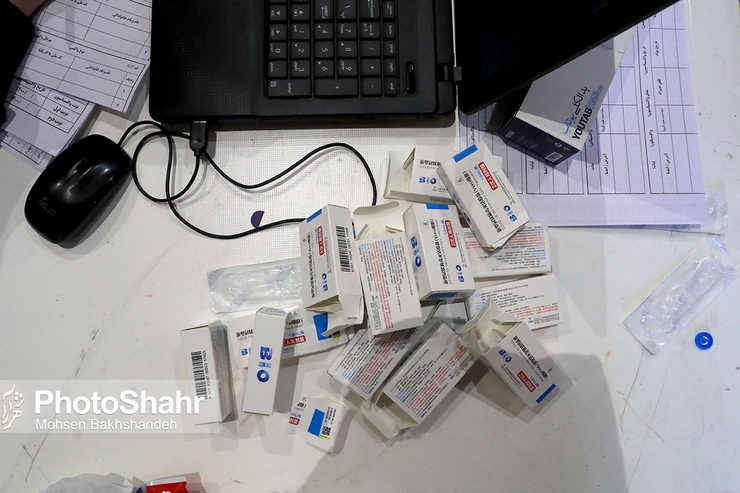 اطلاعات مراکز و پایگاه‌های تجمیعی تزریق واکسن کرونا در مشهد در تاریخ پنجشنبه ۱۱ فروردین ۱۴۰۱ را در ادامه مشاهده می‌کنید.