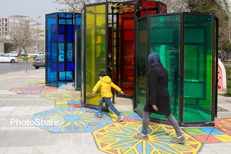 یکی از بوستان های مشهد که در ایام نوروز شاهد حضور مسافران و زائران نوروزی والبته مجاوران علی بن موسی الرضا (ع) بوده است ، بوستان وفا واقع در بلوار دلاوران می باشد.