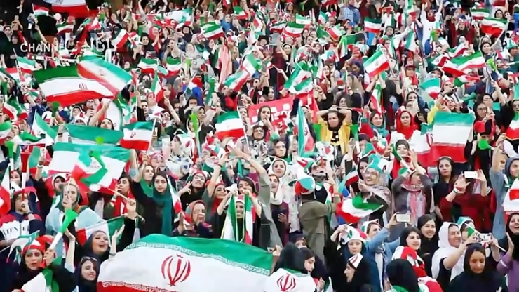 فیفا با اذعان به اینکه بعد از سال‌ها زمینه حضور بانوان در ورزشگاه‌های ایران فراهم شده از یک اتفاق تاریخی در ورزش ایران یاد کرده و هرگز صحبتی از تعلیق ایران به میان نیاورده است.