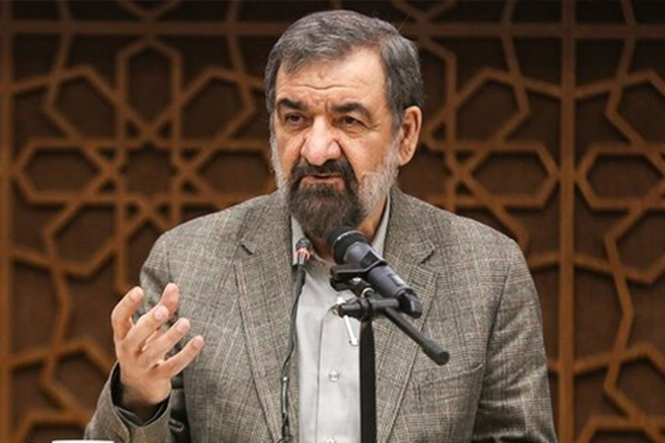 محسن رضایی معاون اقتصادی رئیس جمهور با بیان اینکه جنگی که در اوکراین آغاز شده است حداقل ۱۰ سال به طول می انجامد، افزود: جنگ اوکراین ماجرای مهمی است و به این سادگی ها پایان نمی یابد.
