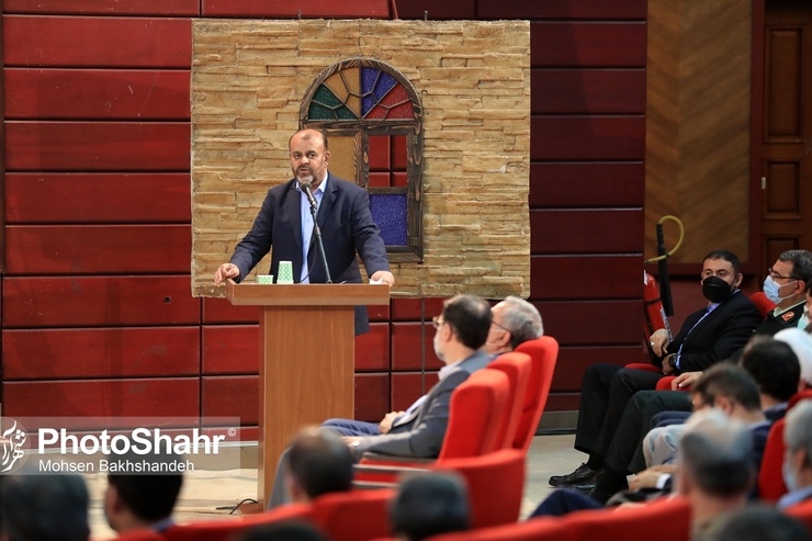وزیر راه و شهرسازی گفت: راه‌آهن سریع‌السیر تهران مشهد در دستور کار ما است.