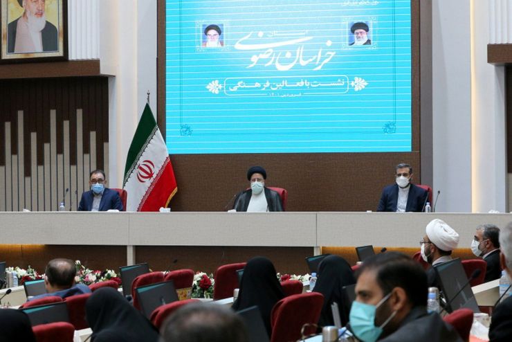 حسين كميلی، از فعالان فرهنگی مشهد در یادداشتی درباره دیدار رئیس جمهور با فعالان فرهنگی و اجتماعی مشهد نوشت.