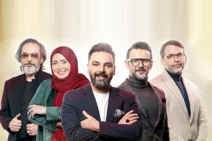 فصل سوم برنامه استعدادیابی «عصر جدید» کم حاشیه نداشت. از یک طرف کیفیت شرکت کنندگانش ضعیف شده بود و آن‌ها بیشتر به شرکت کنندگان سال گذشته شبیه بودند و مهم‌تر اینکه به جز امین حیایی همه داورانش تغییر کرده اند. همین اتفاق باعث شد فصل سوم حاشیه‌های زیادی داشته باشد.