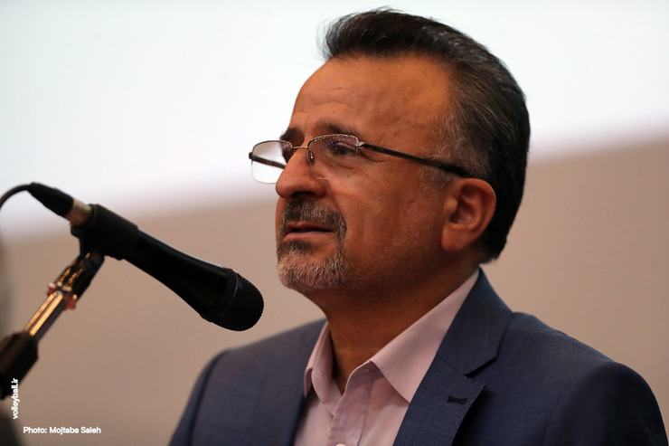رئیس فدراسیون والیبال گفت: والیبال ایران برای ادامه پیشرفت خود باید از تجارب مربیان بزرگ جهان استفاده کند.