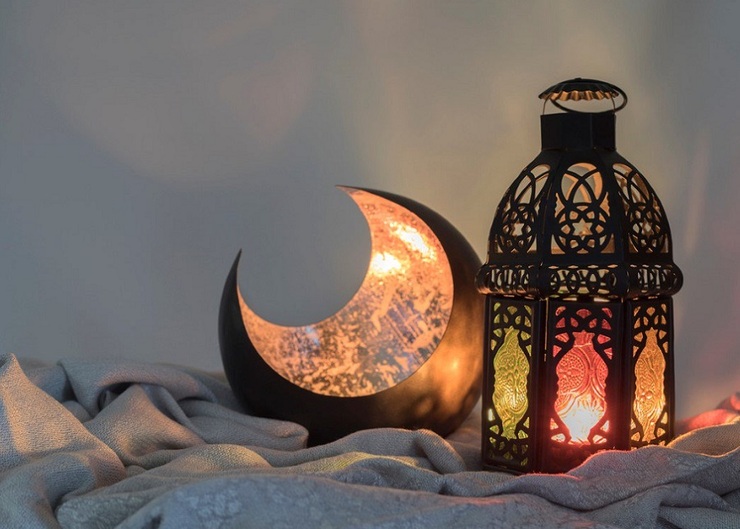 در ماه رمضان عادت‌های غذایی ما تغییر می‌کند، خیلی‌ها رژیم می‌گیرند و بسیاری تلاش می‌کنند که در فضای معنوی این ماه مبارک بیش از گذشته به تقویت اعتقادات و ارتباط خود با خدا بپردازند. به همین مناسبت در این مطلب با ۹ برنامه موبایلی آشنا می‌شویم که می‌توانند همراهان خوبی برای روزه‌داران در ماه مهمانی خدا باشند.