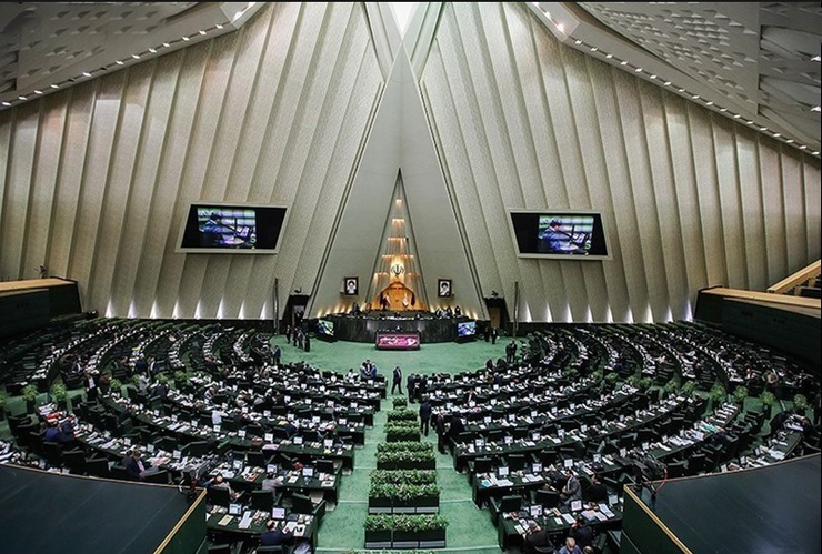 در آستانه به نتیجه رسیدن مذاکرات، نمایندگان مجلس، به دلیل بدعهدی‌های گذشته دولت آمریکا، نگرانی‌هایی درباره مذاکرات هسته‌ای دارند؛ دراین راستا روز گذشته ۲۵۰ نفر از نمایندگان با امضا و ارسال نامه‌ای به رئیس دولت نکاتی را مطرح کردند.