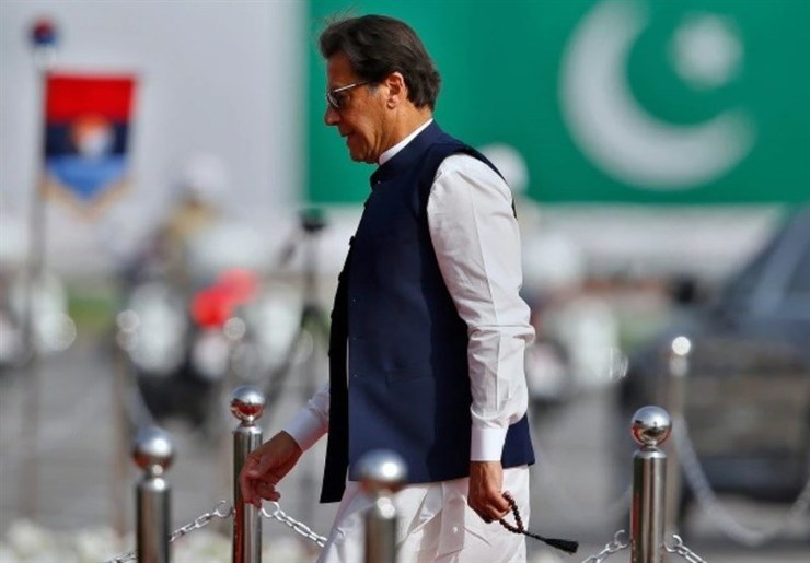 همزمان با تظاهرات گسترده در مناطق مختلف پاکستان در حمایت از عمران خان، نخست وزیر عزل شده پاکستان اظهار داشت که مبارزه علیه توطئه خارجی را آغاز خواهد کرد.