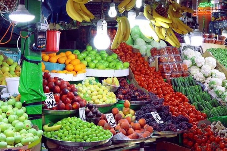 رییس اتحادیه فروشندگان سبزی و میوه مشهد قیمت اقلام مختلف میوه در سطح بازار عمده‌فروشی مشهد را اعلام کرد.