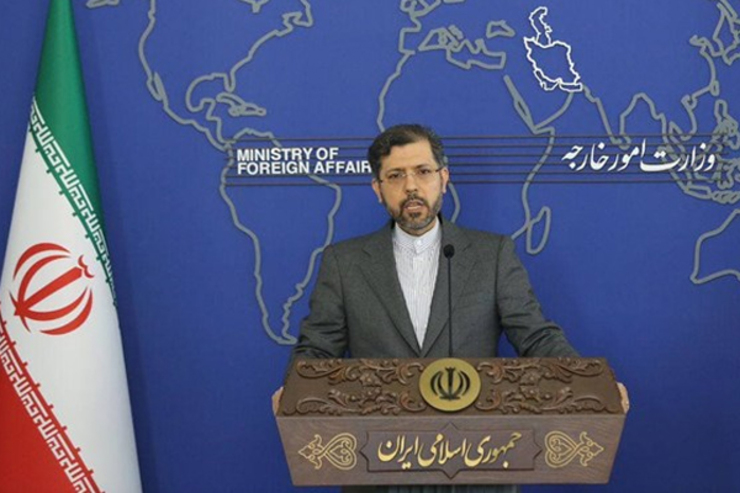 خطیب زاده بر حفاظت از امنیت سفارت و سرکنسولگری های ایران در افغانستان تأکید کرد و نسبت به طراحی های توطئه گران و بدخواهان دو کشور ایران و افغانستان هشدار داد.