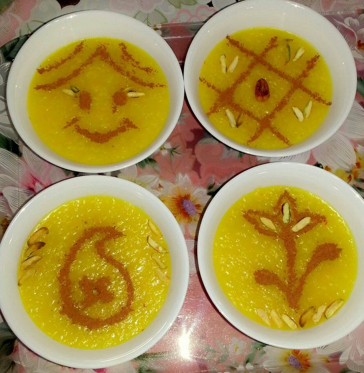 بعضی کارها که کمک مهمی هم برای مامان‌ها به‌حساب می‌آید تزیین پاسفره‌ای‌های افطاری مانند شله‌زرد و شیربرنج و ماقوت است.