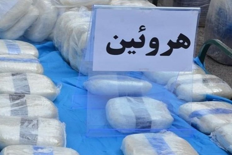 ۵۵۵ کیلوگرم مرفین در درگیری مسلحانه پلیس استان با سوداگران مرگ و هلاکت ۲ قاچاقچی در سبزوار کشف شد.
