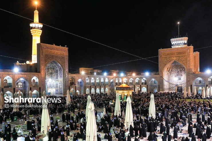 در واقع رمضان، شهر آداب و مناسکی است که گره دیرینه با حرم مطهر امام رضا(ع) دارد، خاصه در شب‌هایی که احیاست و حکم حیات و نفس دوباره را برای هر مسلمانی دارد.