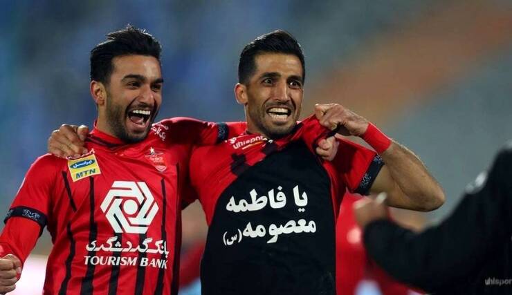 ستاره تیم فوتبال پرسپولیس برخلاف اخبار و شایعات اخیر، با این باشگاه قرارداد دارد.