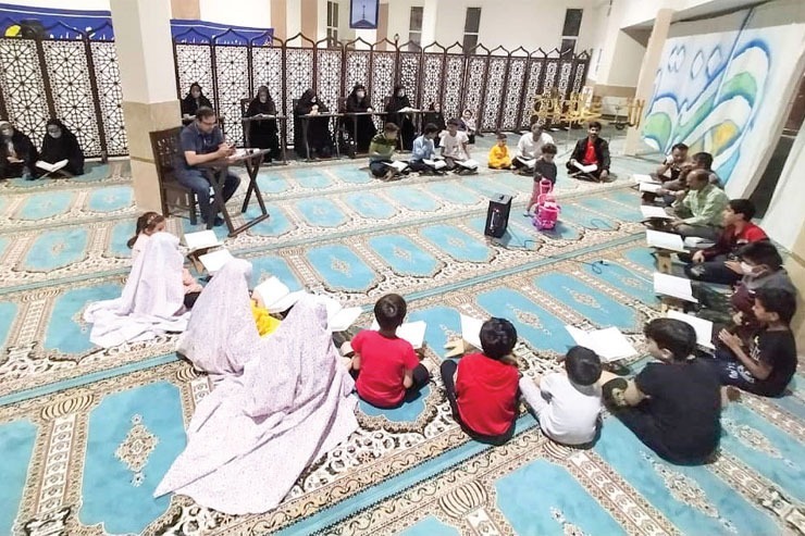 هیئت متوسلین به امام رضا (ع) از ۲۵ سال قبل فعالیتش را با نوجوانان شروع کرده است.