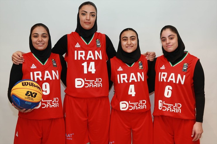 تیم‌های ملی بسکتبال سه نفره پسران و دختران ایران برای حضور در مسابقات مقدماتی جام جهانی به دوحه سفر کرده اند.