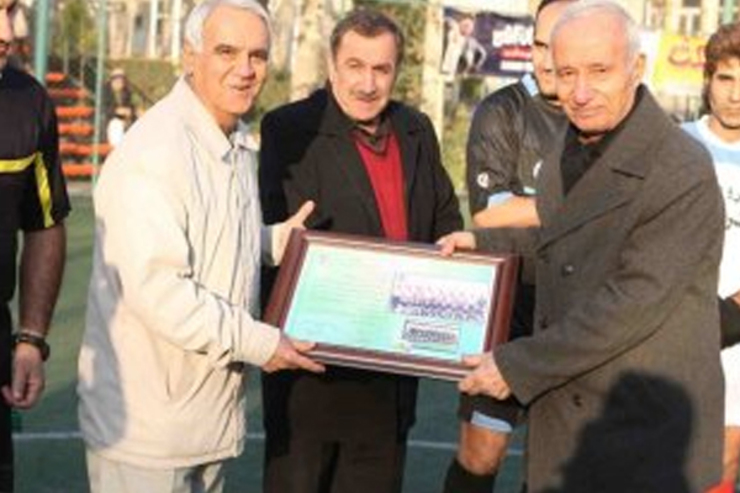 پیشکسوت خوشنام داوری فوتبال کشورمان صبح امروز درگذشت.