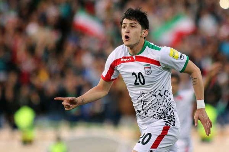 تیم ملی ایران توسط سردار آزمون موفق شد به گل اول خود دست یابد.