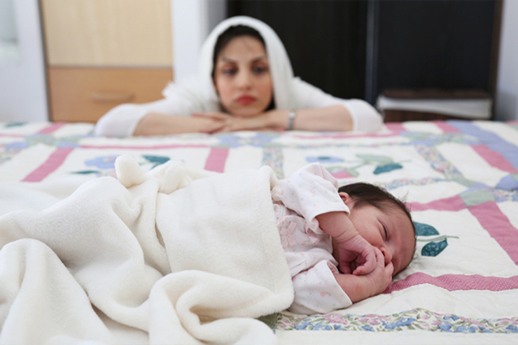 افسردگی پس از زایمان (PPD) ترکیب پیچیده ای از تغییرات فیزیکی، احساسی و رفتاری است که برای برخی از زنان پس از زایمان اتفاق می افتد.
