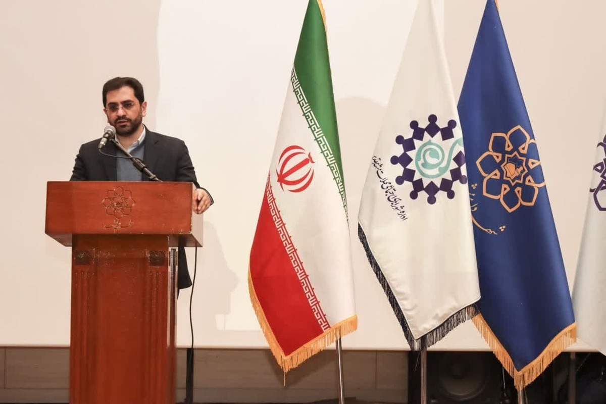 شهردار مشهد گفت: به‌زودی، یک بسته اعتباری به‌ارزش هزار میلیارد تومان برای بهسازی بافت پیرامونی حرم مطهر رضوی و همچنین یک بسته اعتباری به‌ارزش هزار و ۵۰ میلیارد تومان برای بهسازی محلات عامل، آبکوه و وکیل‌آباد تخصیص داده می‌شود.