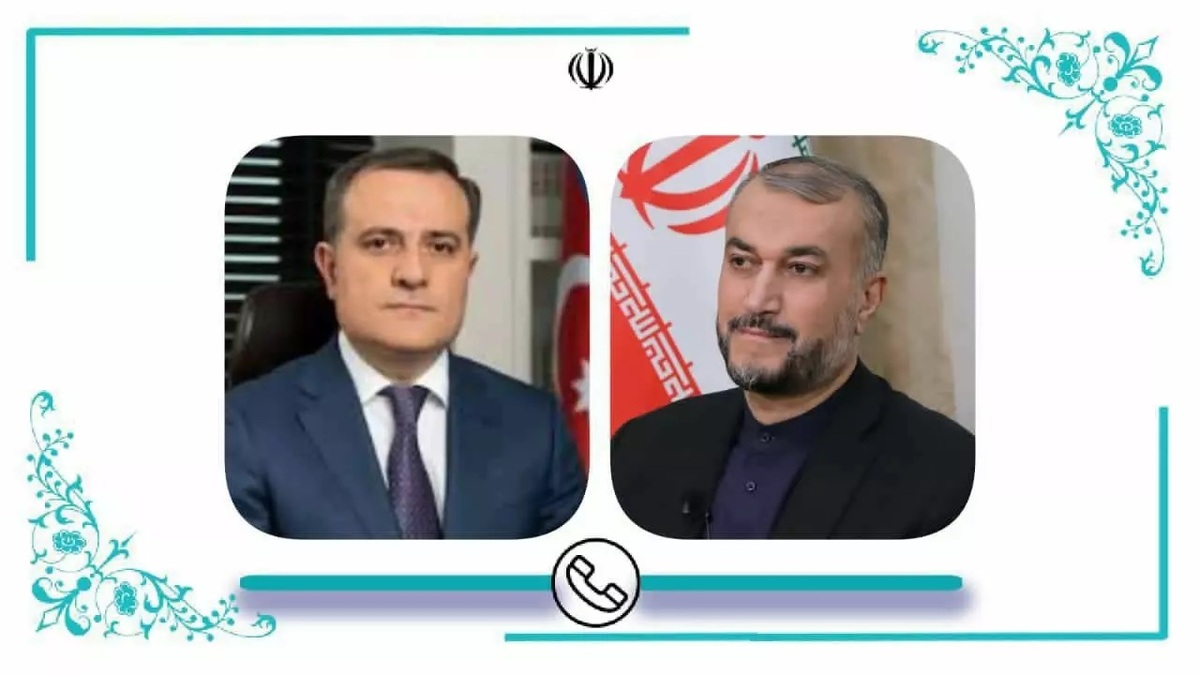 وزیر امورخارجه کشورمان پیش از ظهر امروز در گفتگوی تلفنی با وزیر خارجه جمهوری آذربایجان، درباره مهمترین موضوعات روابط دوجانبه و منطقه‌ای گفتگو و تبادل نظر کرد.