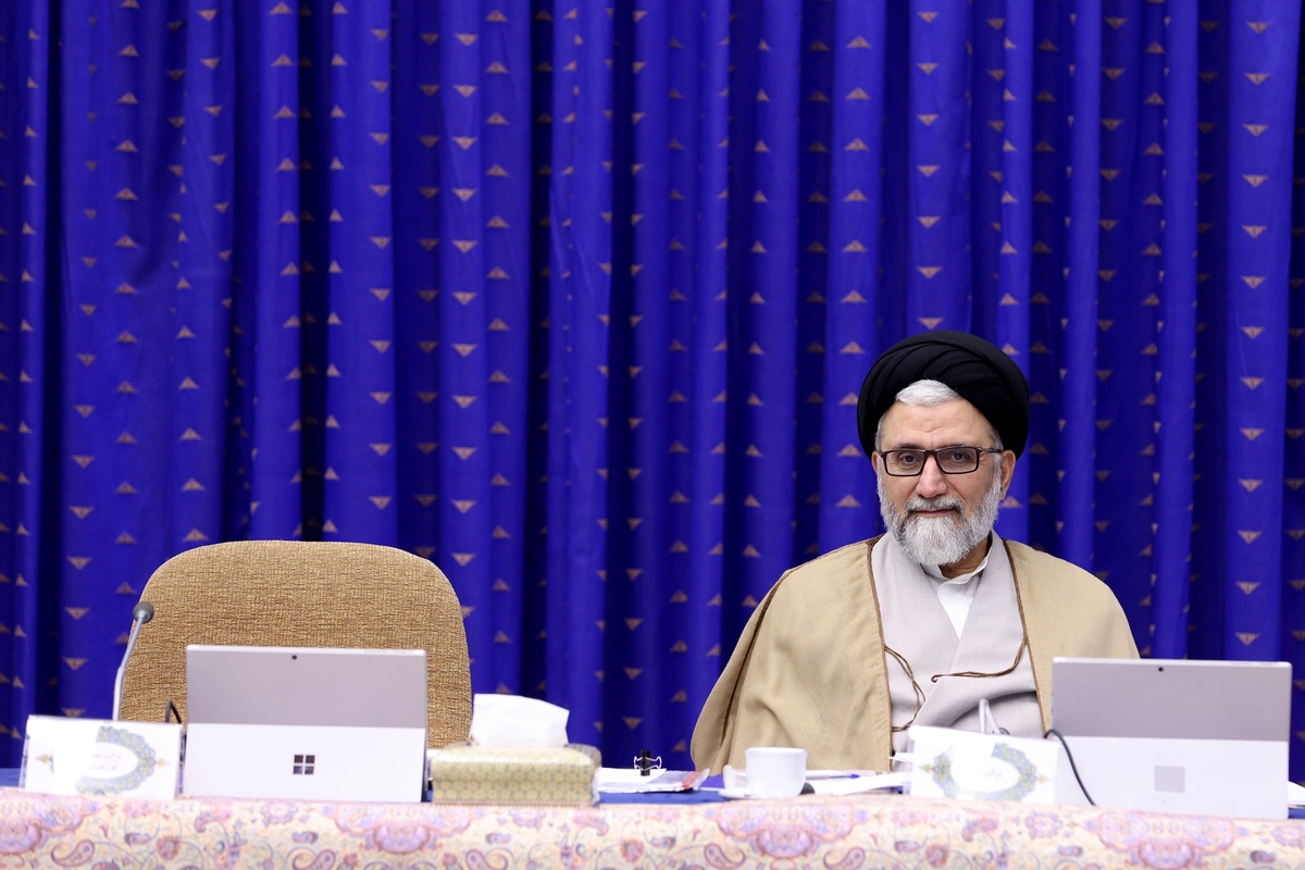 وزیر اطلاعات در پیامی نوشت: قطعاً، شهادت حاج قاسم سلیمانی، یار و برادر وفادارش ابومهدی المهندس و همراهان دلیرشان منجر به تقویت روحیه‌ی مقاومت و استکبارستیزی در سراسر گیتی شده است.