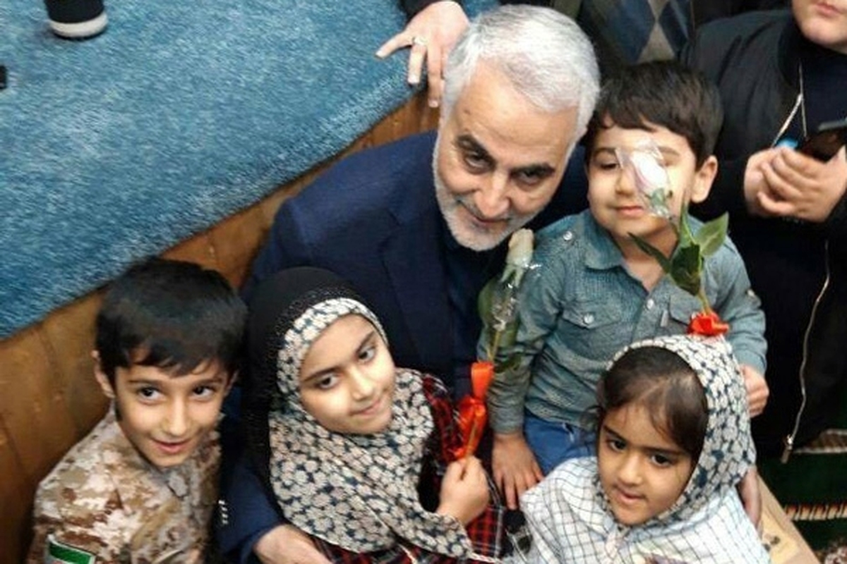 ۱۳ دی ماه، سالروز عروج شهید سپهبد قاسم سلیمانی است، شهیدی که داغ از دست دادنش، ملت ایران را داغدار کرد.