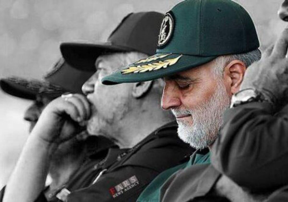 زندگینامه سپهبد شهید قاسم سلیمانی را ببینید.