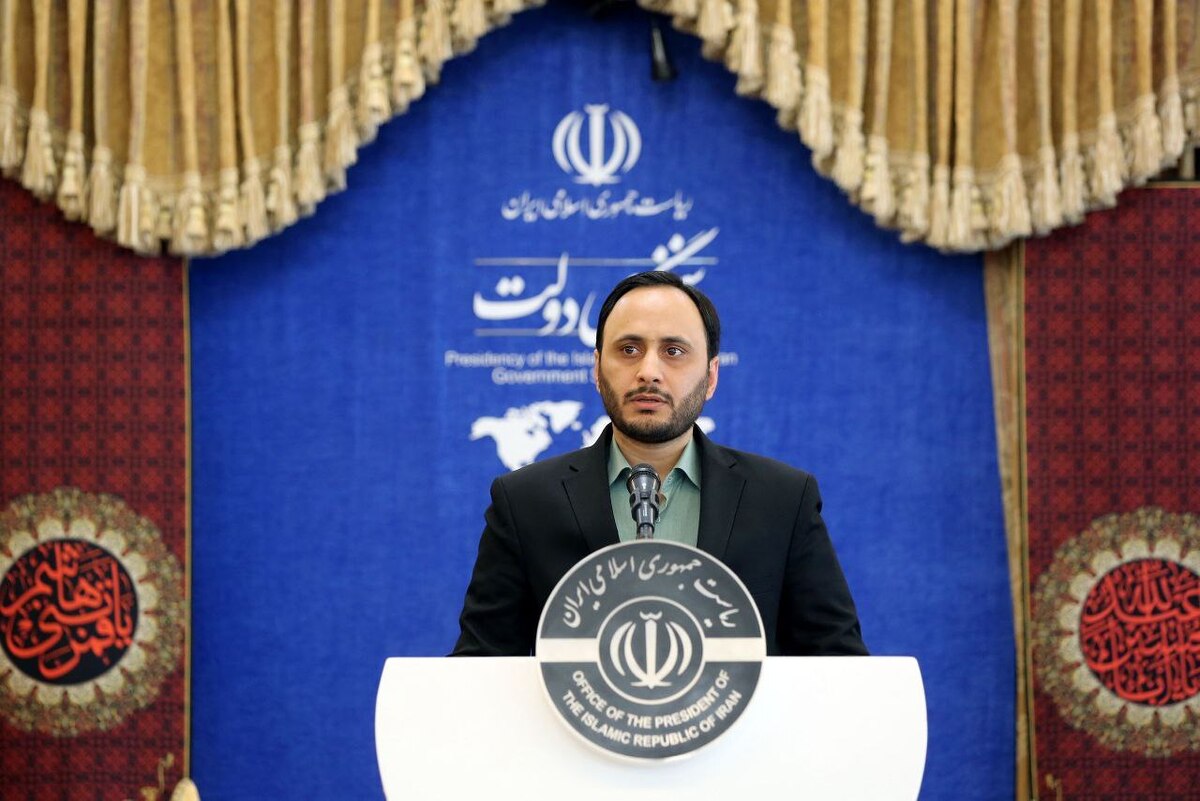 سخنگوی دولت با تاکید براینکه به‌زودی شاهد ثبات و موفقیت در بازار ارز خواهیم بود، گفت: برنامه دولت ایجاد ثبات نسبی در همه بازار‌ها از جمله ثبات بازار ارز است.