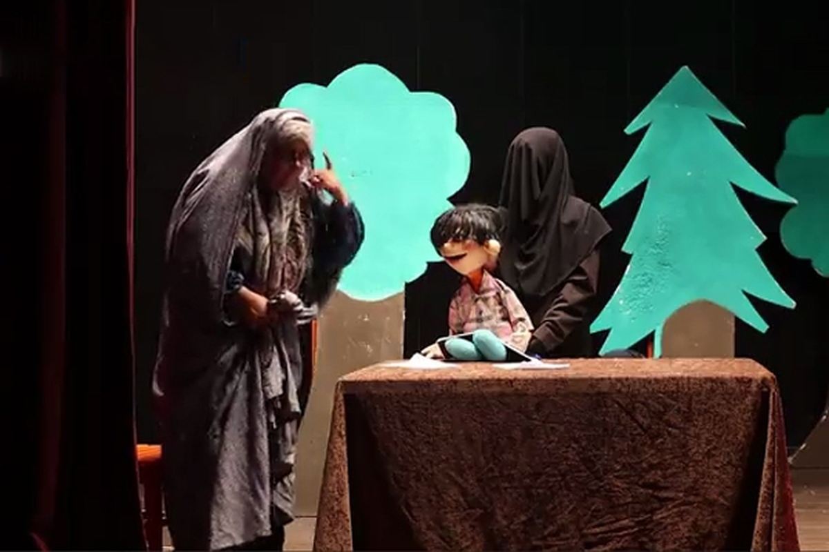 خیلی‌ها پای زنده نگهداشتن یاد و نام مردی آمده‌اند که از ۱۳ دی ماه سال ۱۳۹۸ داغ نداشتن او بر دل ما نشسته است، داغی که با نام و یاد او همیشه زنده می‌ماند. برای این زنده نگهداشتن، هرکسی با هر توانی پای کار می‌آید.