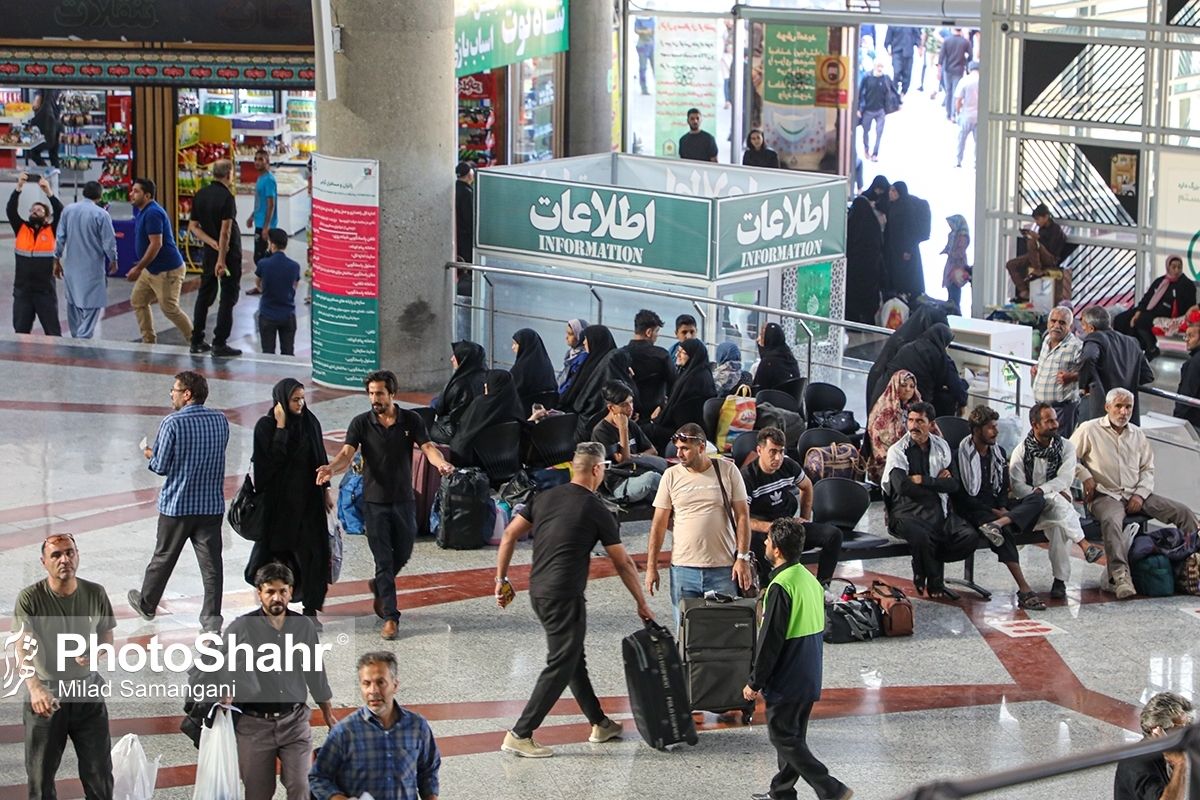 معاون هماهنگی و مدیریت امور زائران و جانشین رئیس ستاد اجرایی خدمات سفر خراسان رضوی گفت: ۲۵ میلیون و ۷۸۰ هزار زائر از ابتدای امسال تا پایان آذرماه وارد مشهد شده‌اند.  