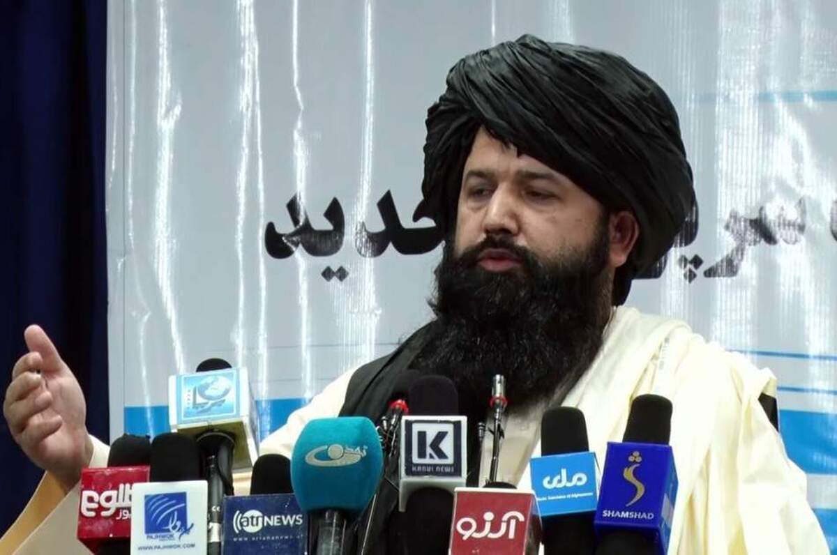 وزیر تحصیلات عالی طالبان به تازگی گفته است که رفتن دختران افغانستان به دانشگاه «بی‌عزتی» و «بی‌ناموسی» است.