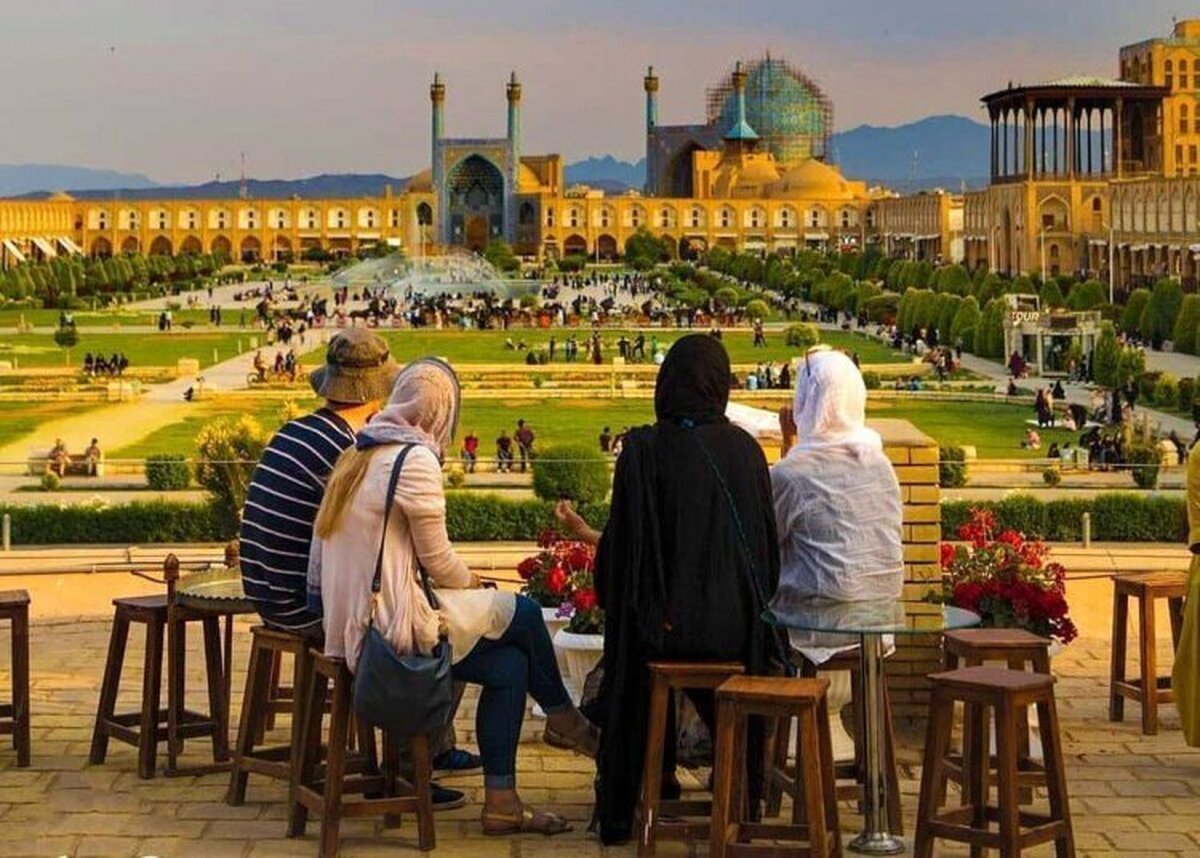 عضو پژوهشکده گردشگری جهاددانشگاهی خراسان رضوی گفت: تنها راهی که برای توسعه گردشگری ایران پیش رو داریم ارتقاء کمی و کیفی تعاملات کشور در عرصه بین‌المللی با کشورهای مختلف جهان است.