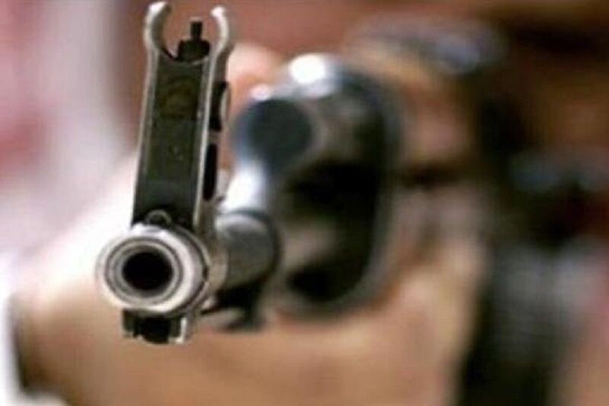 فرمانده انتظامی خاش از کشته شدن ۲ نفر و کشف یک قبضه سلاح جنگی طی درگیری مسلحانه اشرار مسلح در این شهرستان، خبر داد.