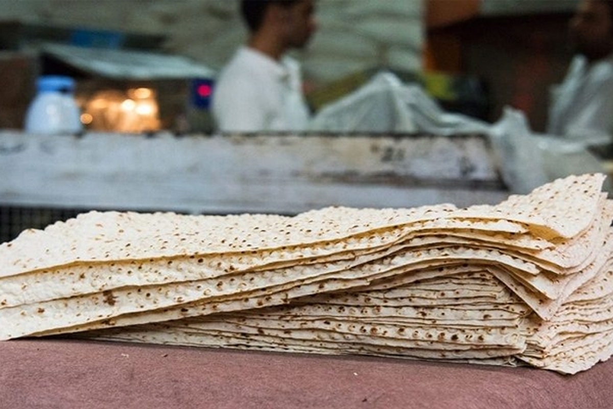 مشاور وزیر اقتصاد گفت: رصد داده‌های کارتخوان هوشمند نان نشان می‌دهد میزان آردی که به نان تبدیل می‌شود حدود ۱۶ هزار و ۷۰۰ تن است که حدود ۵ هزار تن کمتر از آرد تخصیصی روزانه در کشور است.