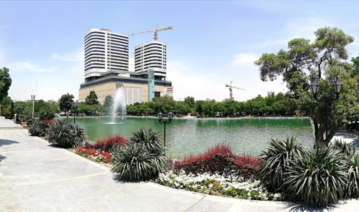 سرپرست امور سینمایی حوزه هنری خراسان رضوی گفت: سینماهای مشهد در حال آماده شدن برای برگزاری جشنواره فیلم فجر امسال هستند. همچنین سینما مهر کوهسنگی تا آغاز جشنواره به صورت کامل آماده بهره‌برداری خواهد شد.