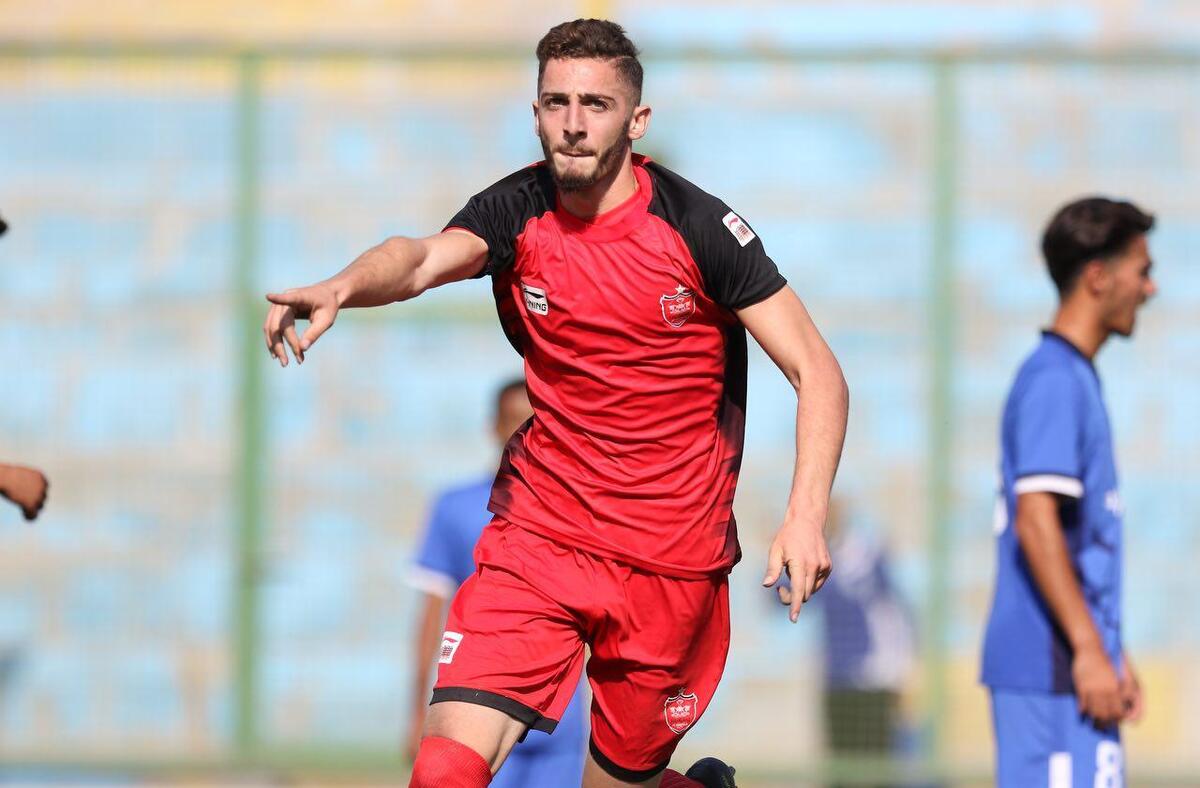 مهدی عبدی، مهاجم جوان باشگاه پرسپولیس اعلام کرده هرگز قصد جدایی از پرسپولیس را ندارد و به قرارداد سه ساله‌اش با این باشگاه پایبند است.