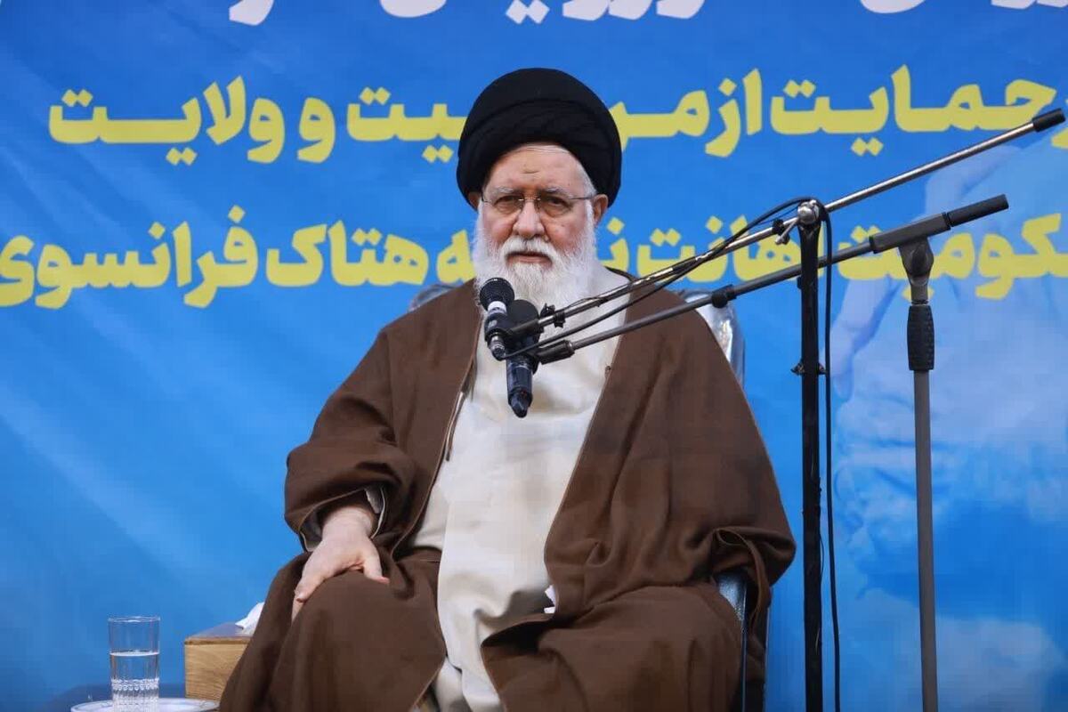 آیت‌الله علم‌الهدی: فشار هجمه فرهنگی نظام سلطه، نشانه توفیق روزافزون جبهه حق است | جسارت نشریه فرانسوی پیامی به‌جز استیصال راهبردی دشمن ندارد