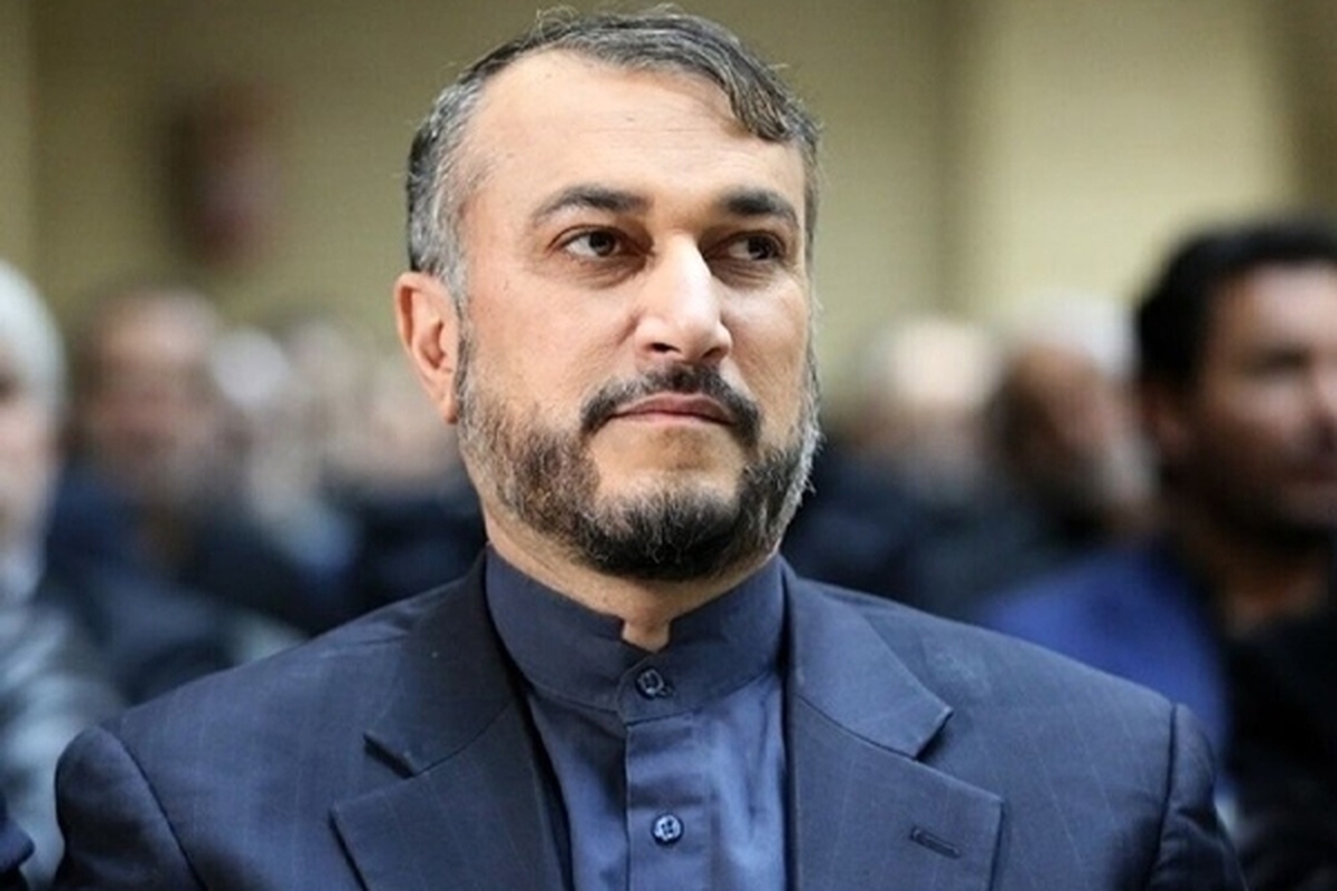 حسین امیرعبداللهیان وزیر امور خارجه در حاشیه نشست بغداد ۲ با جوزپ بورل مسؤول سیاست خارجی اتحادیه اروپا دیدار و گفت‌وگو کرد.