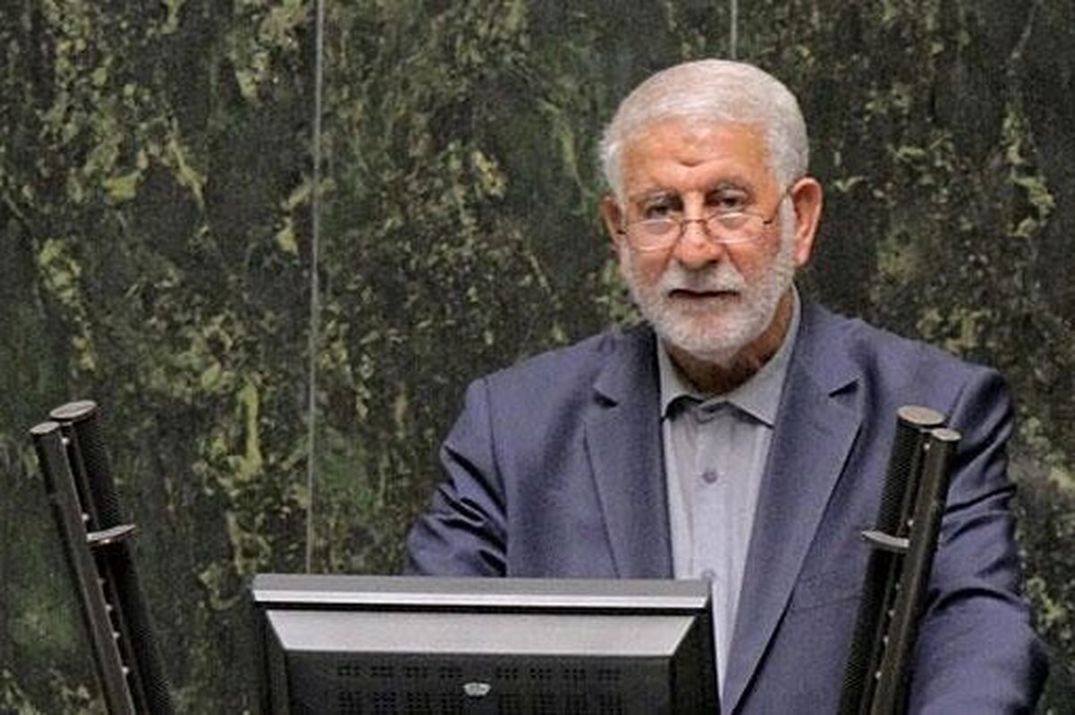 نماینده مردم زابل در مجلس تاکید کرد: نمایندگان باید از انحراف صندوق‌های بازنشستگی از مسیر اصلی خود جلوگیری کنند.