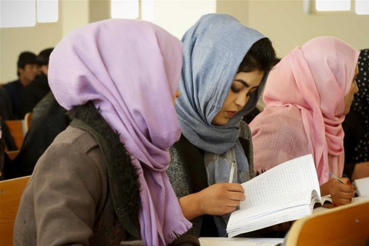 مدیرکل دانشجویان بین الملل دانشگاه تهران از ورود بدون کنکور دانشجویان اتباع خارجی به دانشگاه تهران خبر داد.