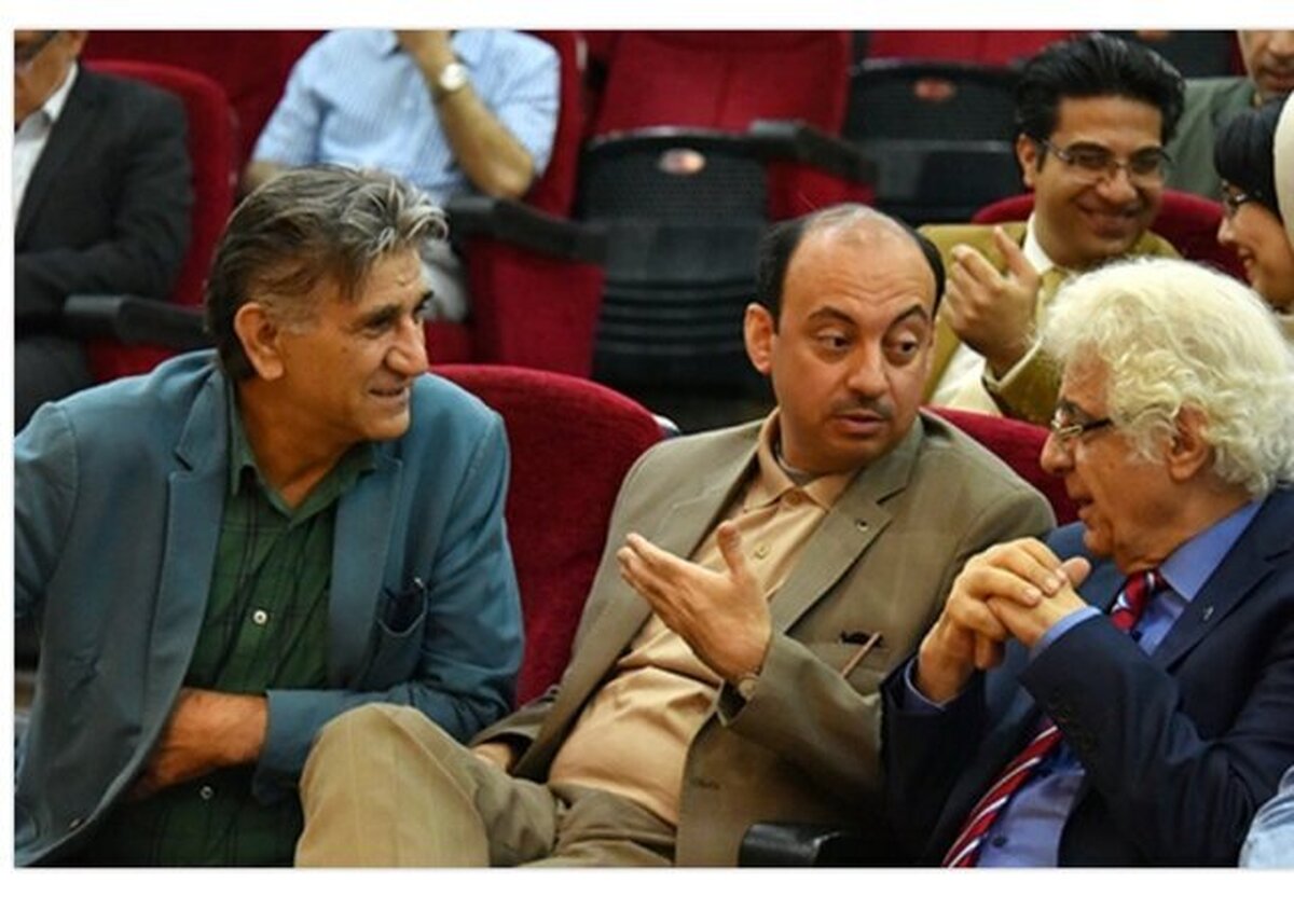 به گفته سجاد آیدنلو  ابوالفضل خطیبی، یکی از شاهنامه‌شناسان شاخص و برجسته تاریخ مطالعات ایرانی است.