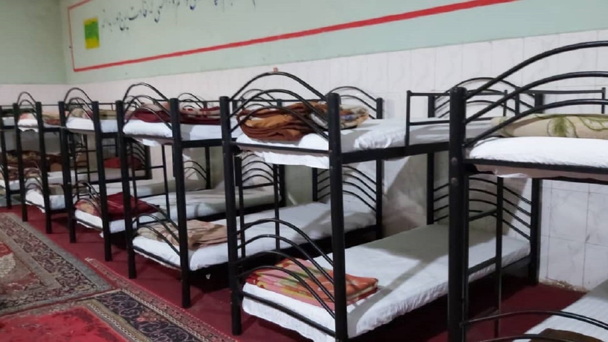 معاون اجتماعی و مشارکت‌های مردمی سازمان اجتماعی و فرهنگی شهرداری مشهد گفت: با توجه به برودت هوا از روز دوشنبه تا ساعت ۴ صبح روز جمعه ۵۴٣ معتاد متجاهر به گرمخانه‌ها منتقل شدند