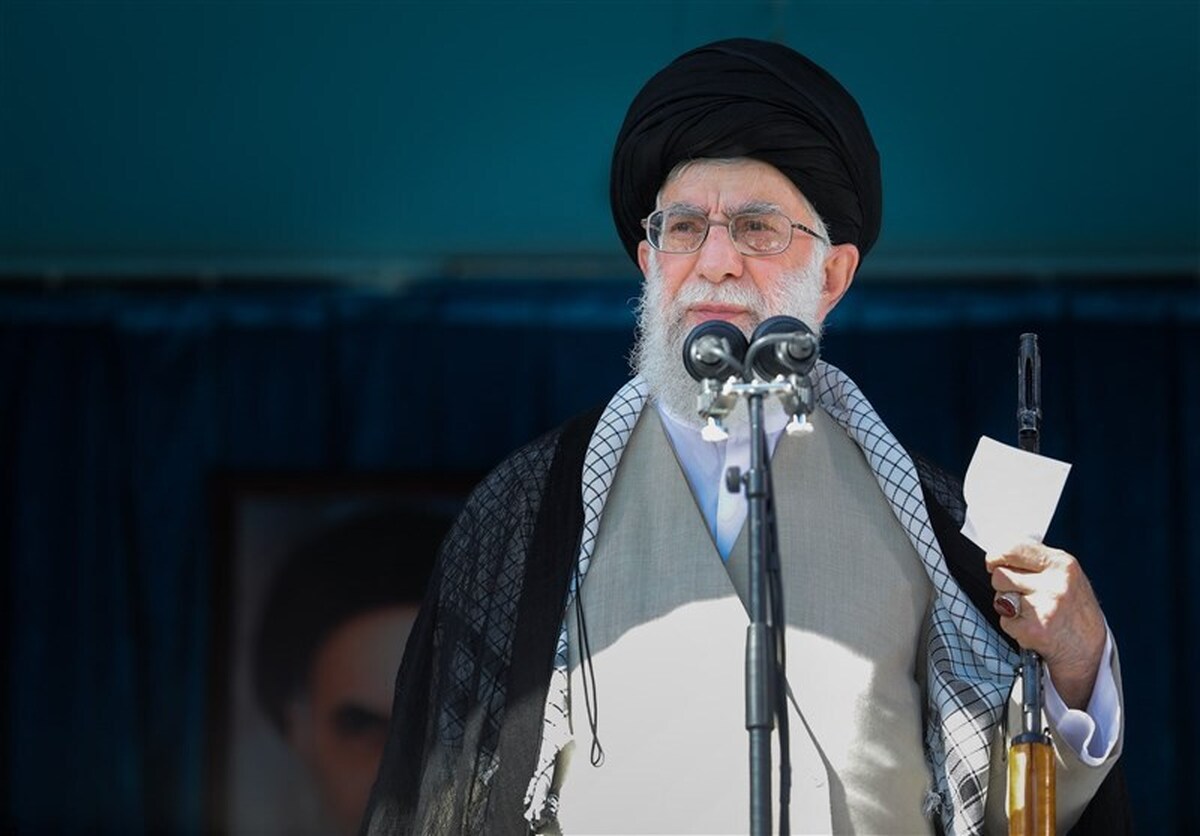 امام خمینی (ره) در روز ۲۴ دی ماه سال ۱۳۵۸ در حکمی خطاب به آیت الله خامنه ای، ایشان را به سمت امامت جمعه تهران منصوب کردند.