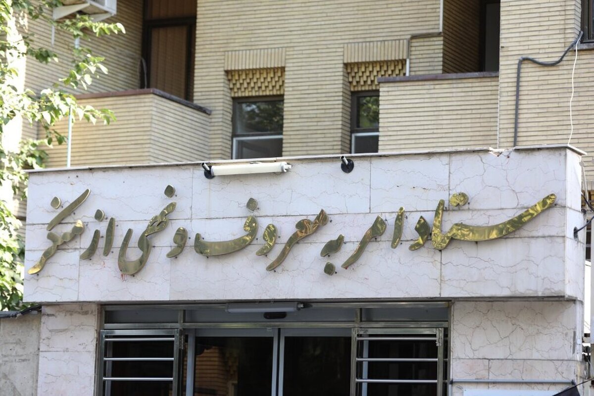 سخنگوی ستاد امربه معروف گفت: ستاد امربه معروف و نهی از منکر به‌دنبال اجرای تفاهم‌نامه‌ای سه جانبه بین این ستاد، بسیج و قوه قضاییه است تا اقدامات سلبی و ایجابی علیه بدحجابی را از سر گیرد.