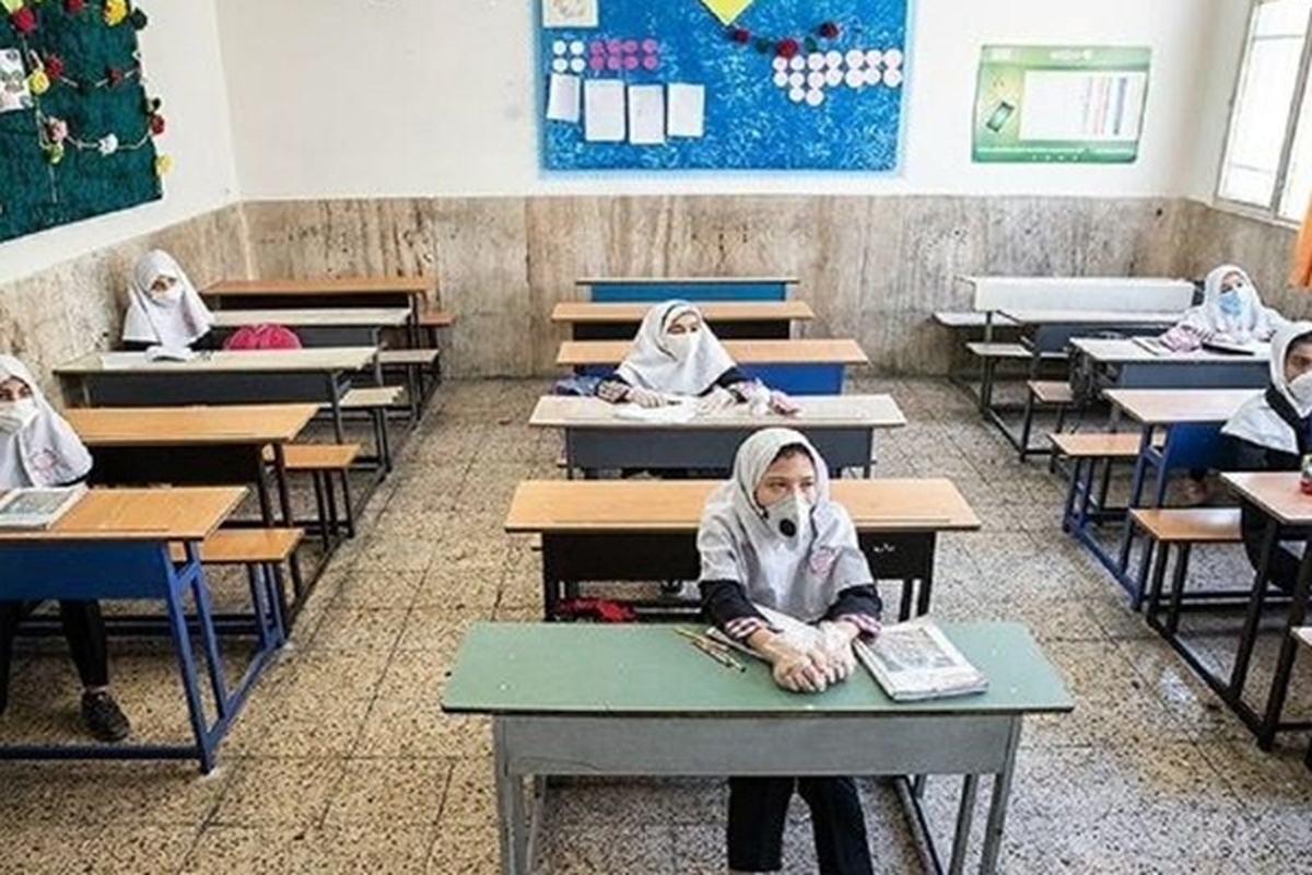 مدیرکل مدیریت بحران استانداری اصفهان از آغاز به کار ادارات، دستگاه‌های اجرایی و بانک‌ها از ساعت ۹ صبح و غیرحضوری شدن مراکز آموزشی در روز یکشنبه خبر داد.
