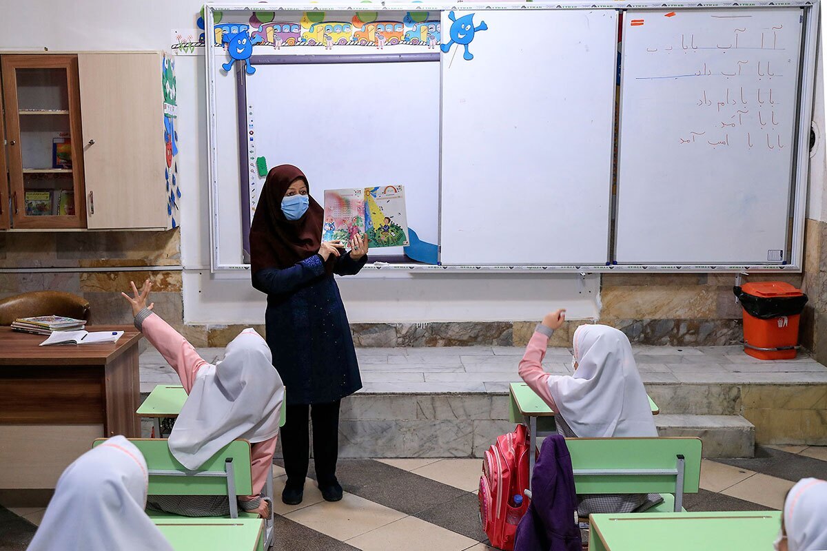 فرماندار مشهد گفت: از روز شنبه (یکم بهمن‌ماه) همه مدارس مشهد و خراسان رضوی بازگشایی خواهند شد.