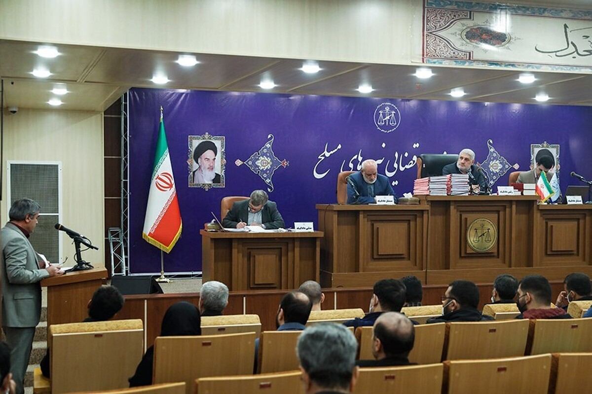 صبح امروز جلسات رسیدگی به پرونده سقوط هواپیمای ۷۳۷ اوکراینی به ریاست قاضی ابراهیم مهرانفر در دادگاه نظامی استان تهران، برگزار شد.