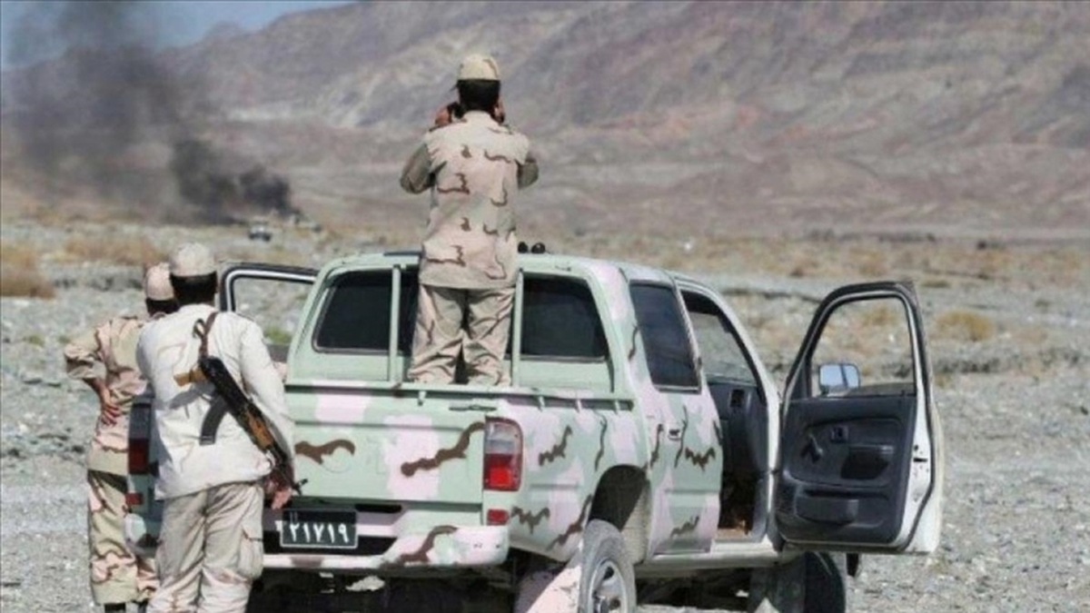 فرمانده مرزبانی خوزستان از اجرای عملیات موفقیت‌آمیز مرزبانان علیه قاچاقچیان سلاح و مهمات در هورالعظیم و کشف ۲۵ قبضه سلاح خبر داد.