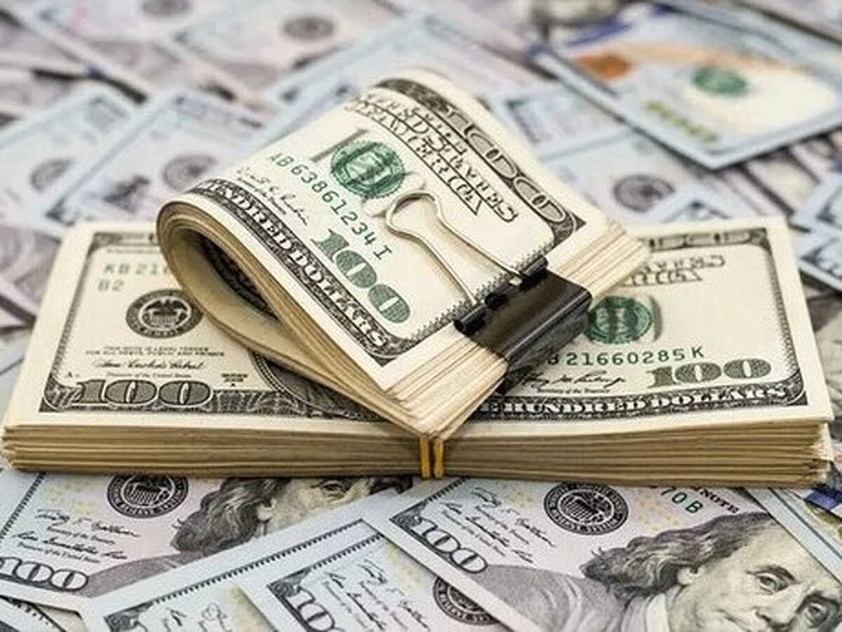 قیمت دلار امروز ۴ دی ۱۴۰۱ در بازار آزاد وارد کانال ۴۱ هزار تومانی شد.