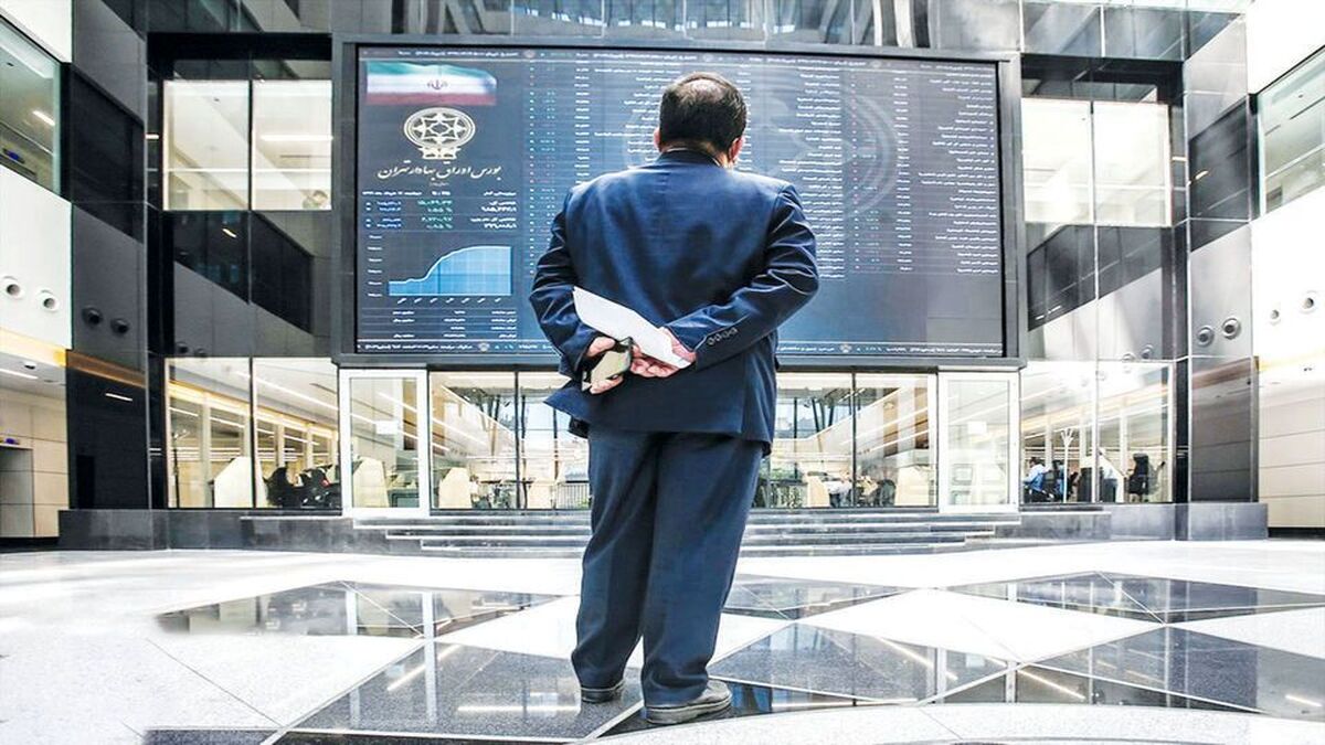 معاملات بازار سهام پس از فراز و نشیب‌های بسیار در نهایت سومین ماه فصل پاییز، روز‌های بهتری را نسبت نیمه نخست این فصل تجربه کرد و شاخص بورس به عنوان نماگر این بازار پس از حمایت‌های دولت در سومین فصل سال بازدهی ۱۰ درصدی را ثبت کرد و آمار‌ها حاکی از کاهش نوسانات بورس دارد.